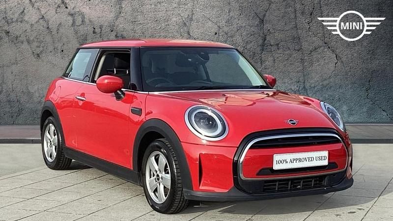 Used Mini Cooper Classic 134 HP (98 kW) 2023 Red Hatchback