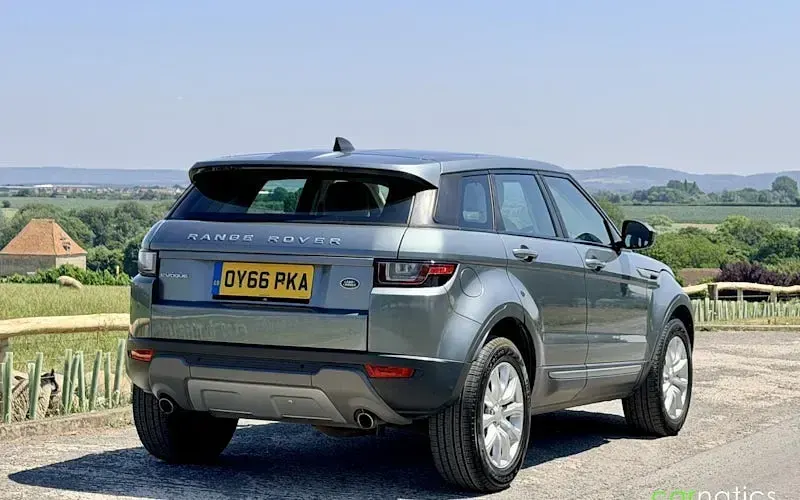 Used Land Rover Range Rover evoque SE 179 HP (131 kW) 2018 Hatchback