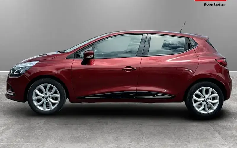 Used Renault Clio Dynamique 75 HP (55 kW) 2018 Hatchback