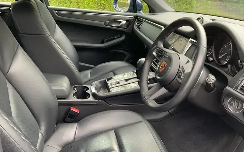 Used Porsche Macan 265 HP (194 kW) 2022 Blue SUV