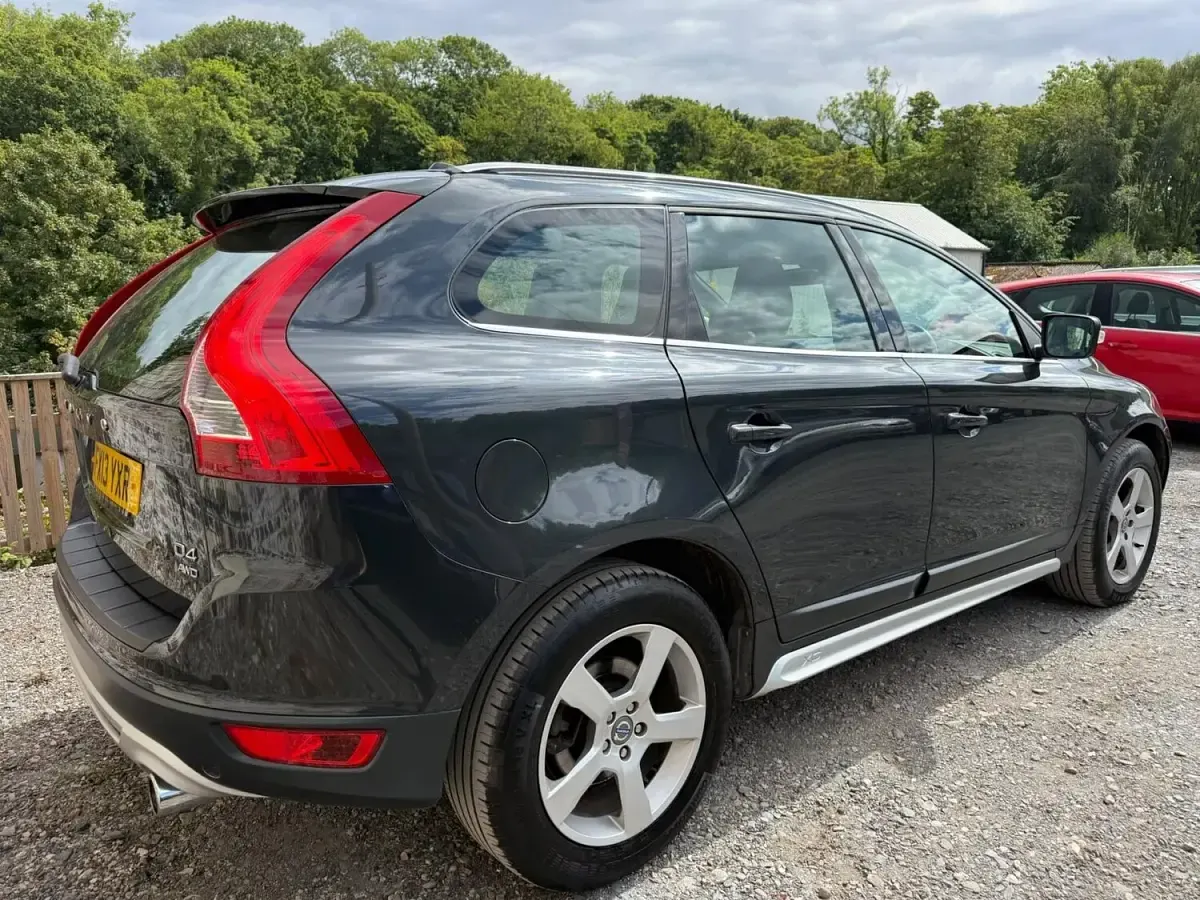 Used Volvo XC60 R-Design 163 HP (119 kW) 2013 Grey SUV