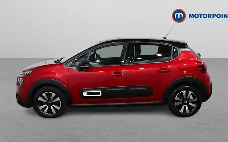 Used Citroën C3 PureTech 83 HP (61 kW) 2024 Red Hatchback