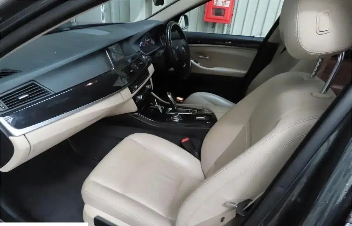 Used BMW 520 Comfort Edition 190 HP (139 kW) 2016 Grey Sedan