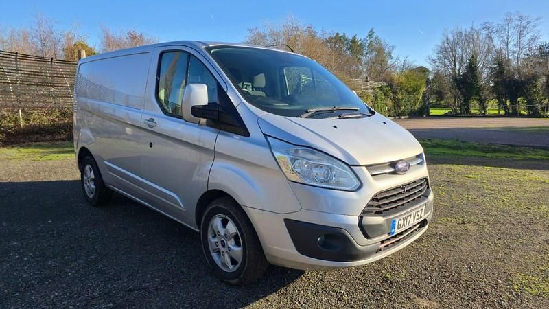 Used Ford Transit Custom Limited 130 HP (95 kW) 2017 Silver Van