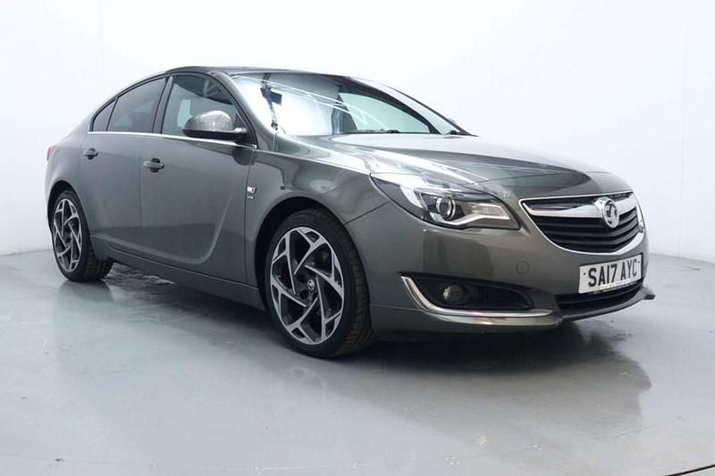 Used Vauxhall Insignia SRi 136 HP (100 kW) 2017 Grey Hatchback