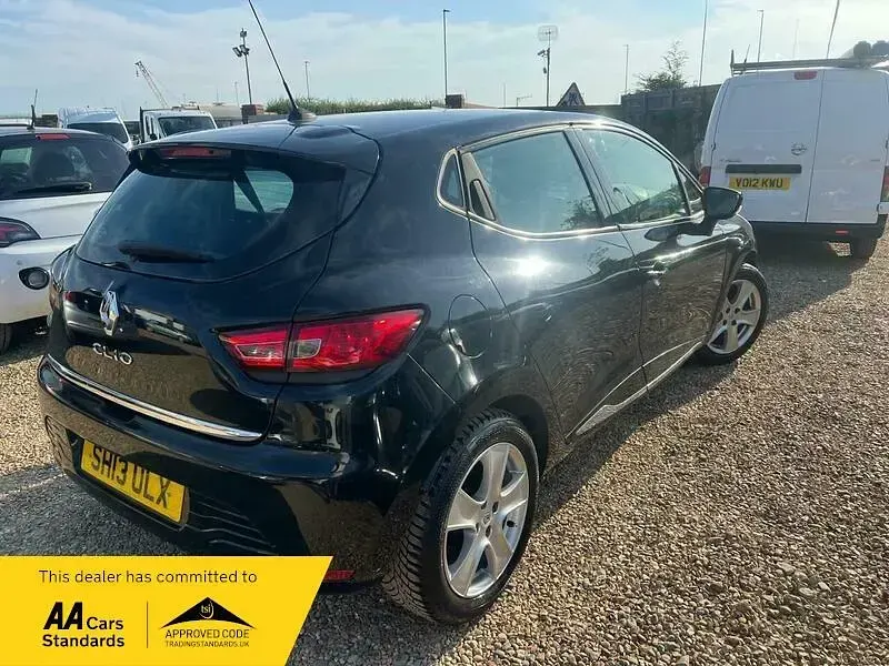Used Renault Clio Dynamique 75 HP (55 kW) 2013 Black Hatchback