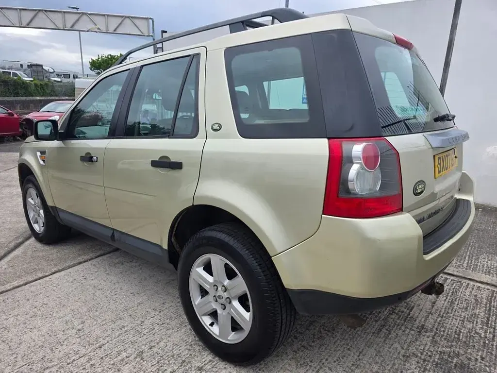 Used Land Rover Freelander 2 S 160 HP (117 kW) 2007 Gold SUV