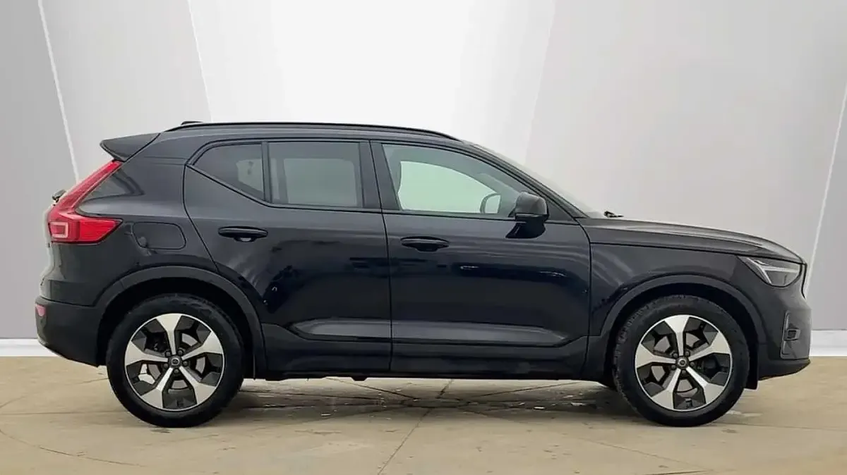 Used Volvo XC40 Ultimate 2023 Black SUV