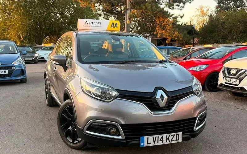 Used Renault Captur Dynamique 120 HP (88 kW) 2014 SUV