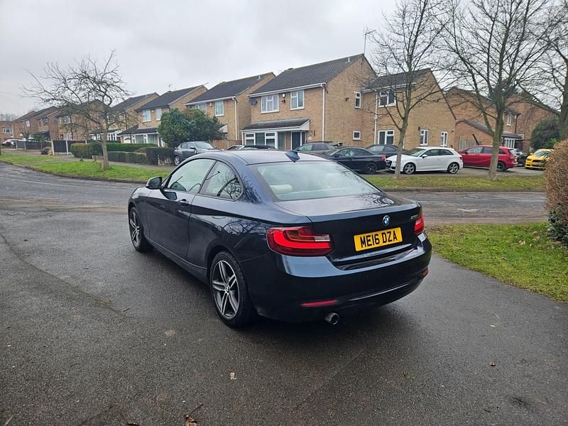 Used BMW 218 Sport Line 2016 Blue Coupe