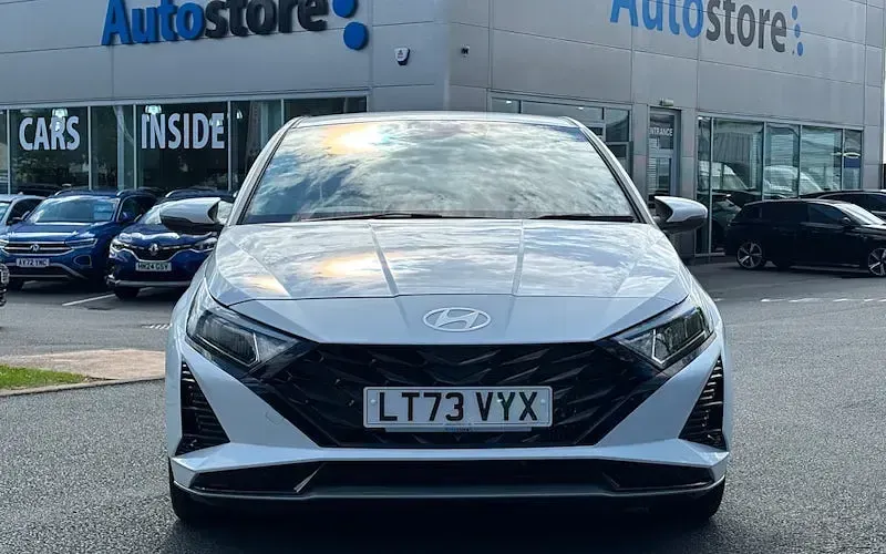 Used Hyundai i20 Advanced 101 HP (74 kW) 2024 Hatchback