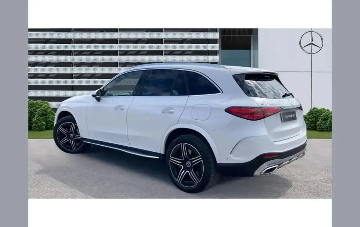 Used Mercedes GLC300 AMG line 308 HP (226 kW) 2026 White SUV