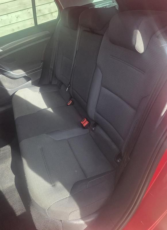 Used VW Golf VII Edition 130 HP (95 kW) 2020 Red Hatchback