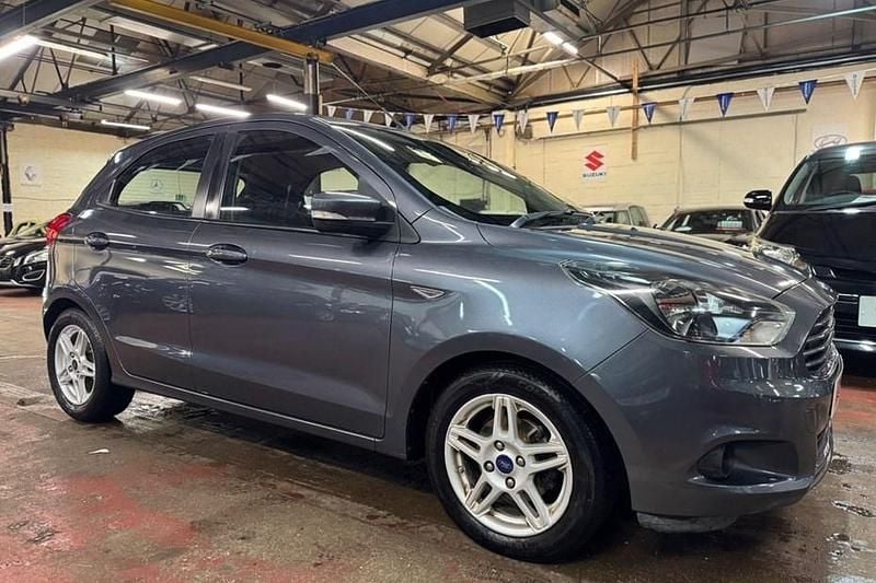 Used Ford Ka Plus Zetec 85 HP (62 kW) 2018 Grey Hatchback