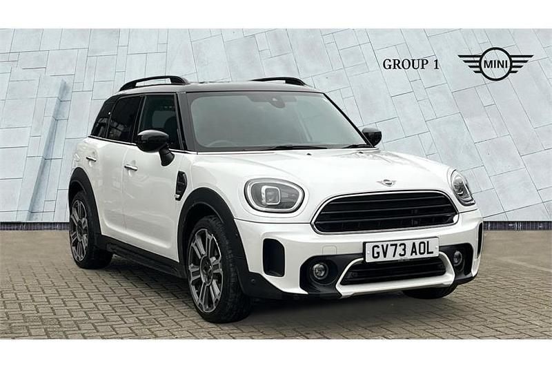 White Used 2023 Mini Cooper Countryman Comfort SUV | £28,450 (Expensive) - Image 1/4