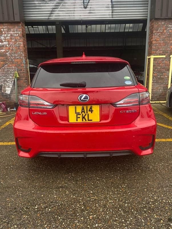 Used Lexus CT200h 2014 Red Hatchback