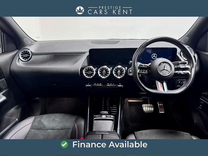 Used Mercedes GLA200 Executive 163 HP (119 kW) 2024 Black SUV