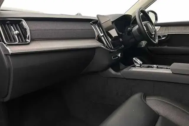Used Volvo XC90 Ultra 247 HP (181 kW) 2025 Silver SUV