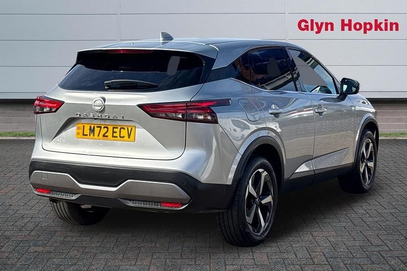 Used Nissan Qashqai N-Connecta 158 HP (116 kW) 2022 Silver SUV