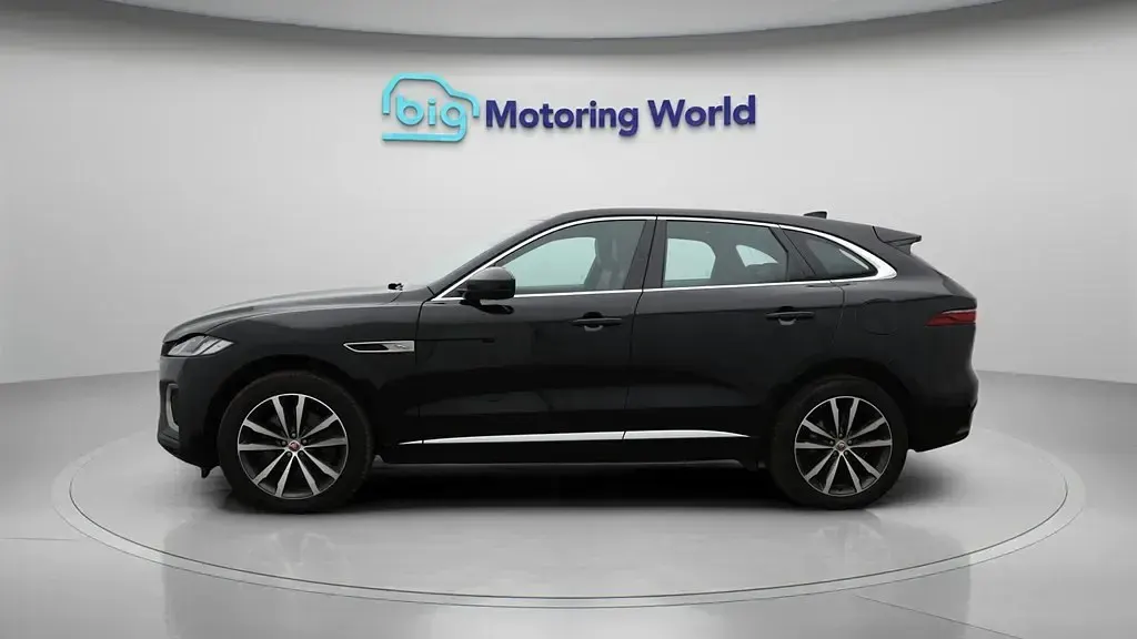 Używany Jaguar F-Pace R-Dynamic 404 KM (297 kW) 2022 Czarny SUV