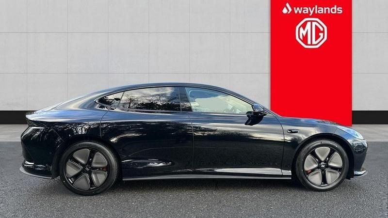 Used MG IM5 216 kW (295 HP) 2025 Hatchback