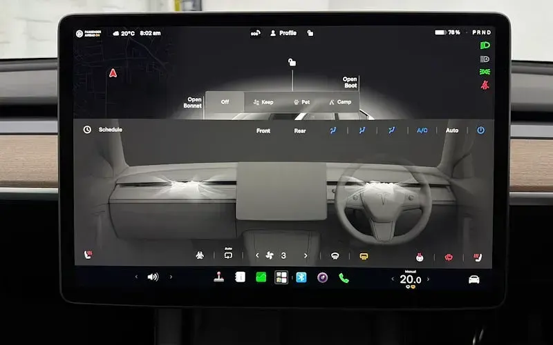 Used Tesla Model Y Standard Range 219 kW (299 HP) 2024 White SUV