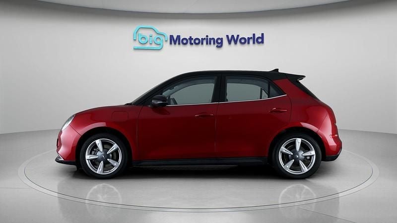 Used Ora 03 Pure+ 125 kW (171 HP) 2024 Red Hatchback