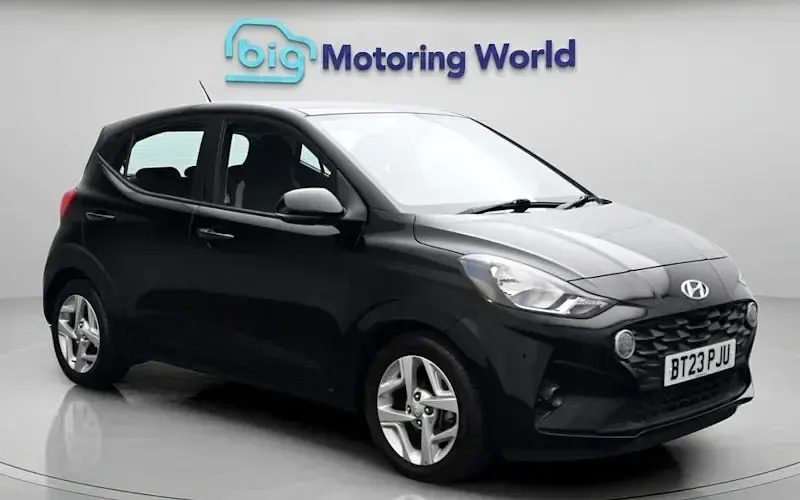 Used Hyundai i10 SE 67 HP (49 kW) 2023 Hatchback