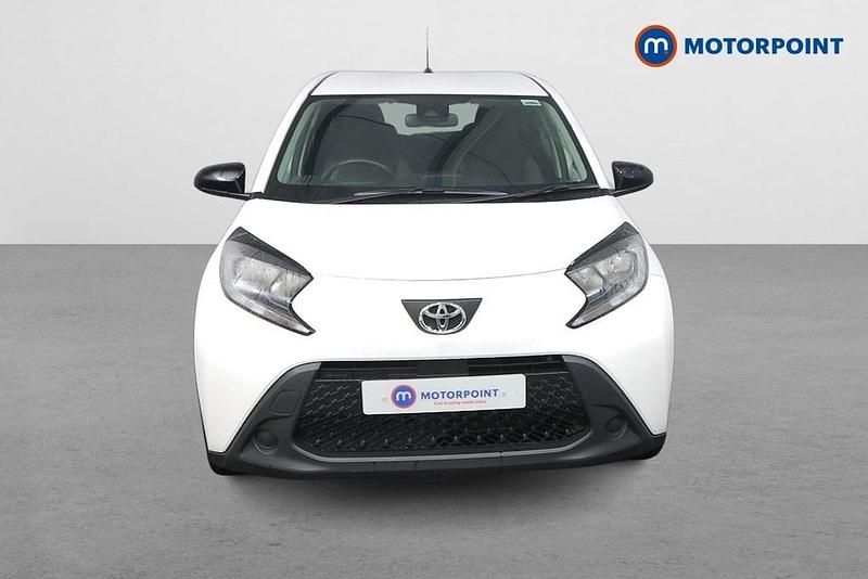 Used Toyota Aygo X PURE 2022 White SUV