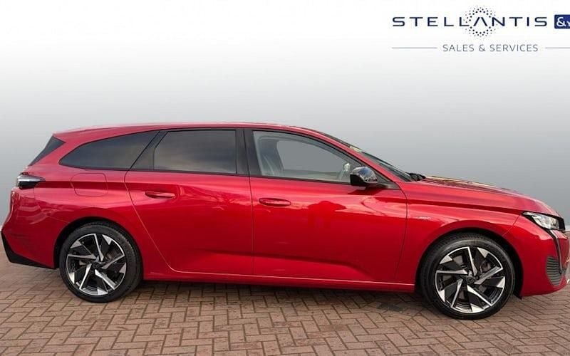 Used Peugeot 308 SW Allure Premium 179 HP (131 kW) 2022 Red Estate