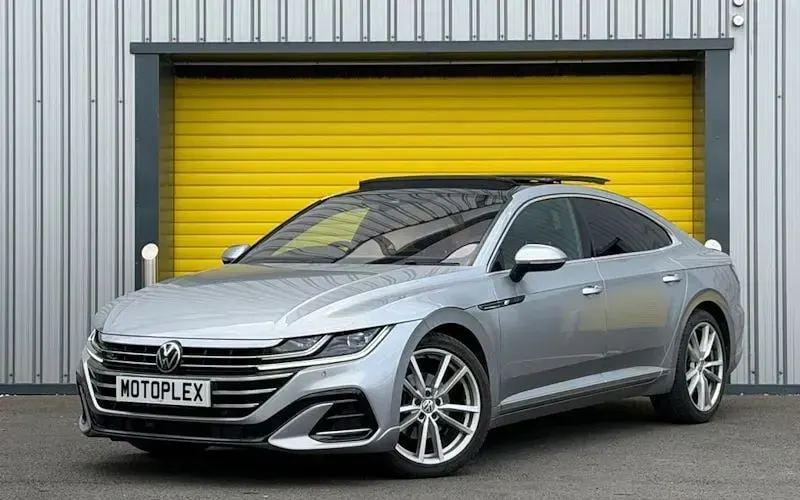 Used VW Arteon R-line 150 HP (110 kW) 2022 Hatchback
