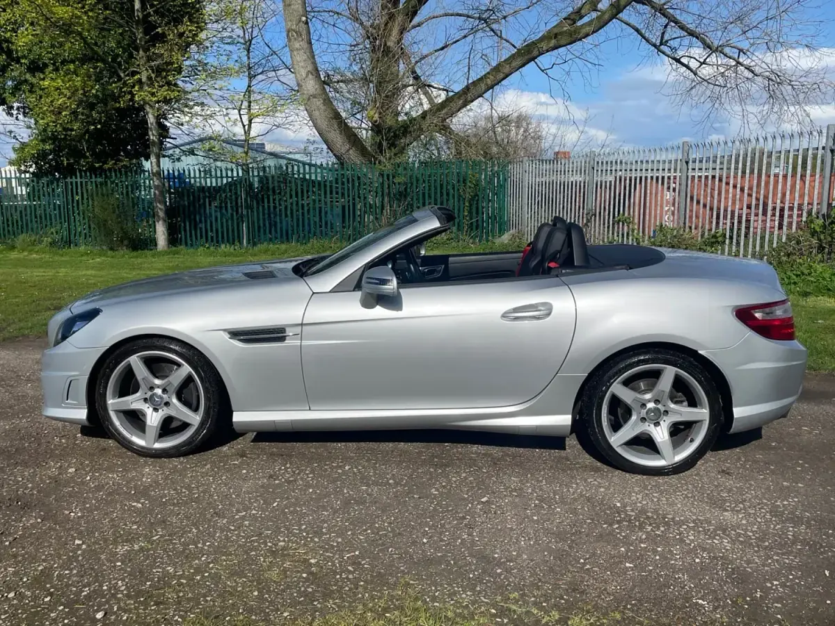 Usado Mercedes SLK200 AMG 184 HP (135 kW) 2012 Prateado Cabrios