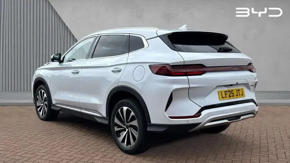 Used BYD Seal U Boost 218 HP (160 kW) 2025 White SUV