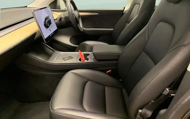 Used Tesla Model Y Standard Range 219 kW (299 HP) 2024 SUV