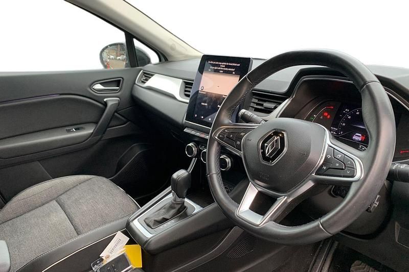 Used Renault Captur Version S 2020 White/black SUV