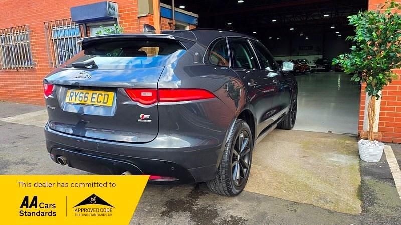 Used Jaguar F-Pace S 380 HP (279 kW) 2016 Grey SUV