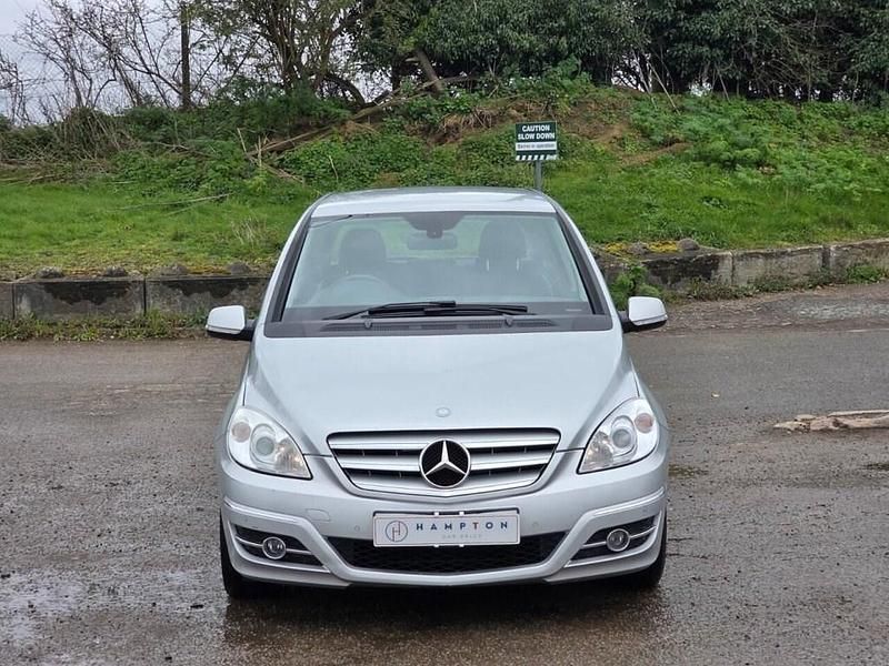 Used Mercedes B180 116 HP (85 kW) 2011 Silver MPV