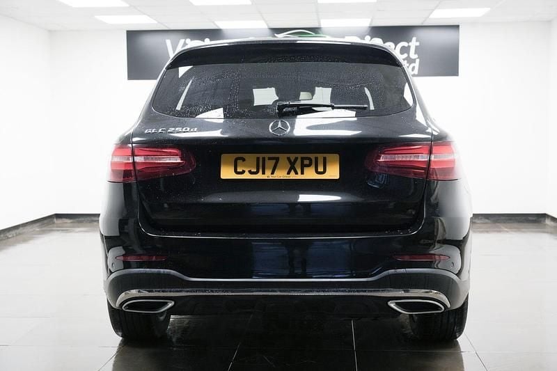Usado Mercedes GLC250 AMG line 2017 Preto Carrinha