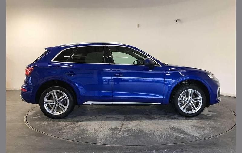 Used Audi Q5 S-Line 200 HP (147 kW) 2022 Blue SUV