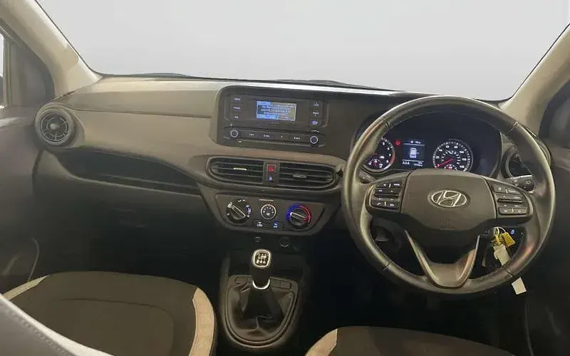 Używany Hyundai i10 SE 67 KM (49 kW) 2022 Niebieski Hatchback