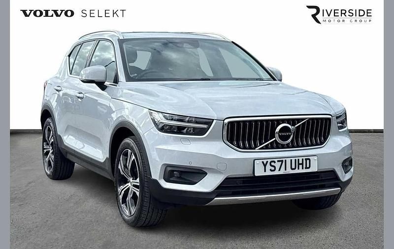 Used Volvo XC40 Inscription 197 HP (144 kW) 2021 Silver SUV