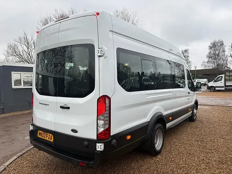 Usado Ford Transit 130 HP (95 kW) 2023 Branco