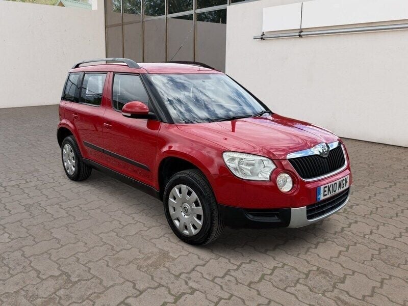 Red Used 2010 Skoda Yeti SUV | £3,195 (Good price) - Image 1/4