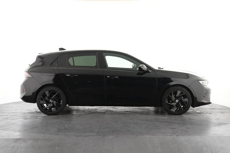 Used Vauxhall Astra S 128 HP (94 kW) 2025 Black Hatchback