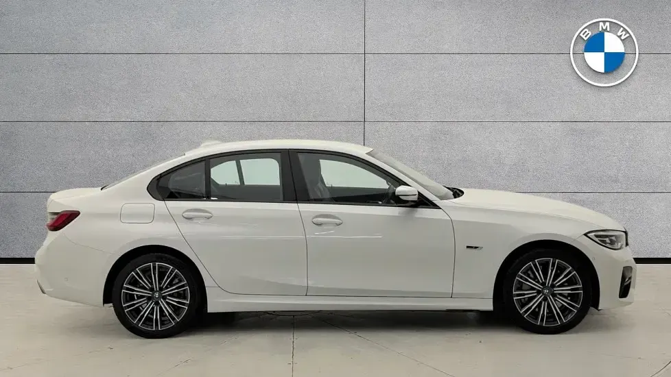 Used BMW 330e M Sport 288 HP (211 kW) 2022 White