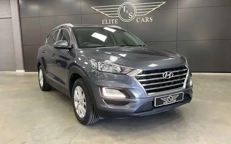 Used Hyundai Tucson SE 132 HP (97 kW) 2019 Grey SUV