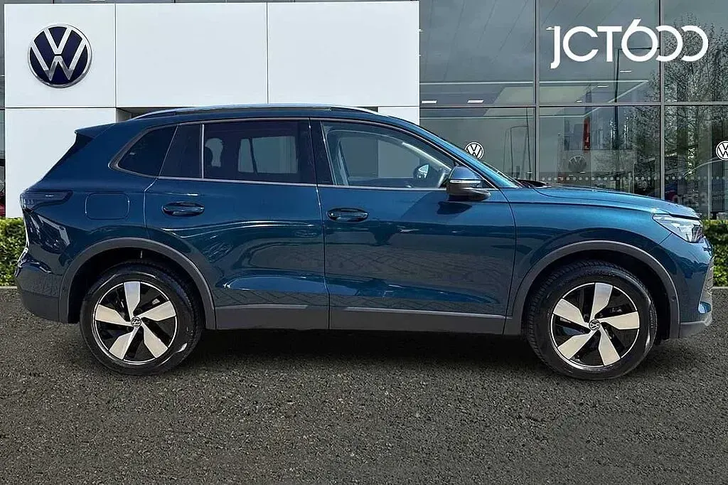 Used VW Tiguan Match 204 HP (150 kW) 2024 Blue SUV