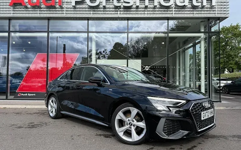 Usado Audi A3 S-Line 150 HP (110 kW) 2024 Sedan