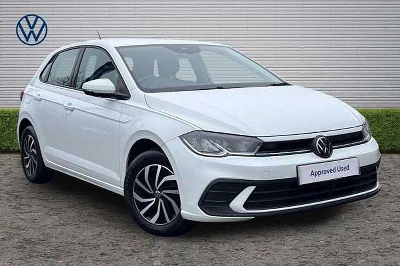 Used VW Polo Life 95 HP (69 kW) 2024 White Hatchback