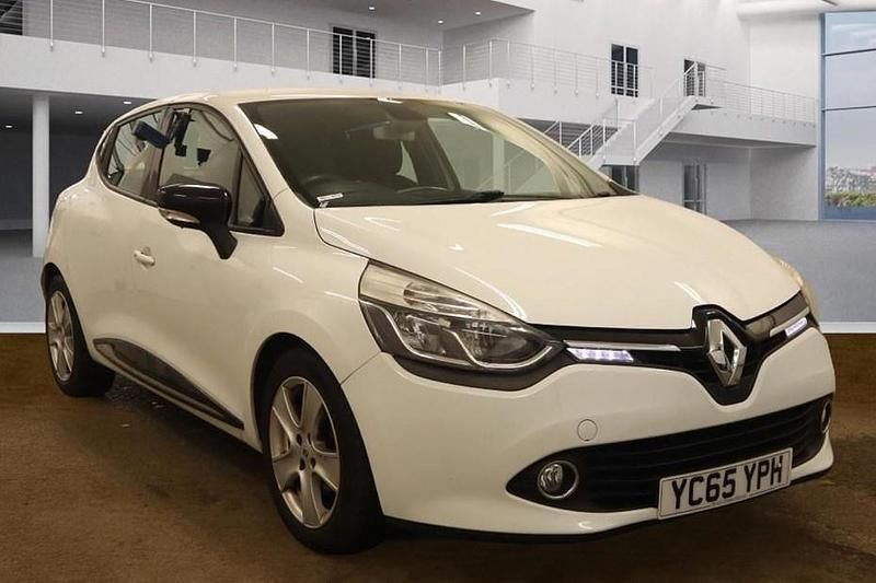 White Used 2015 Renault Clio IV Dynamique Hatchback | £4,325 (Fair price) - Image 1/1